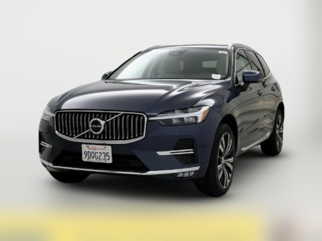 2023 Volvo XC60 Plus Bright Theme