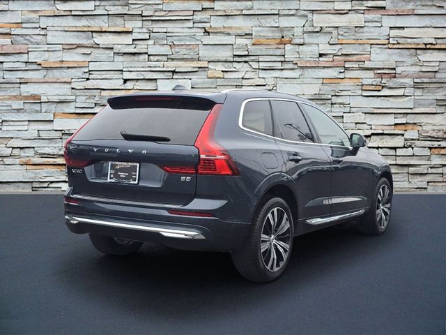 2023 Volvo XC60 Plus Bright Theme