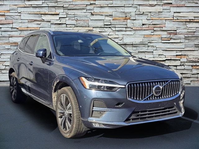 2023 Volvo XC60 Plus Bright Theme