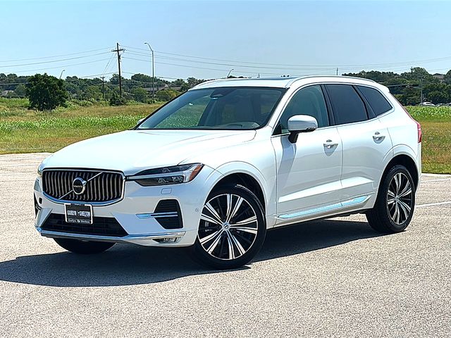 2023 Volvo XC60 Plus Bright Theme