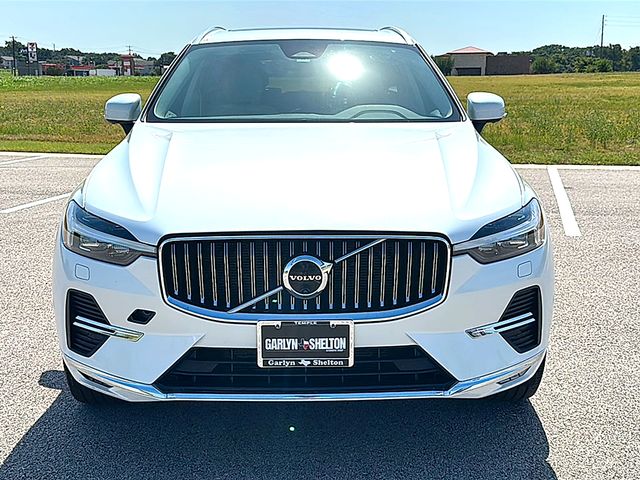 2023 Volvo XC60 Plus Bright Theme