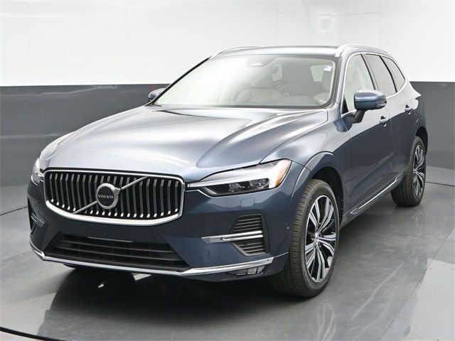 2023 Volvo XC60 Plus Bright Theme