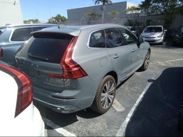 2023 Volvo XC60 Plus Bright Theme