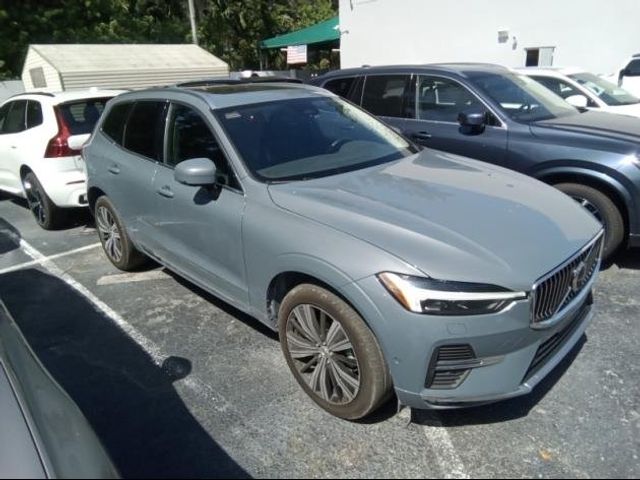 2023 Volvo XC60 Plus Bright Theme