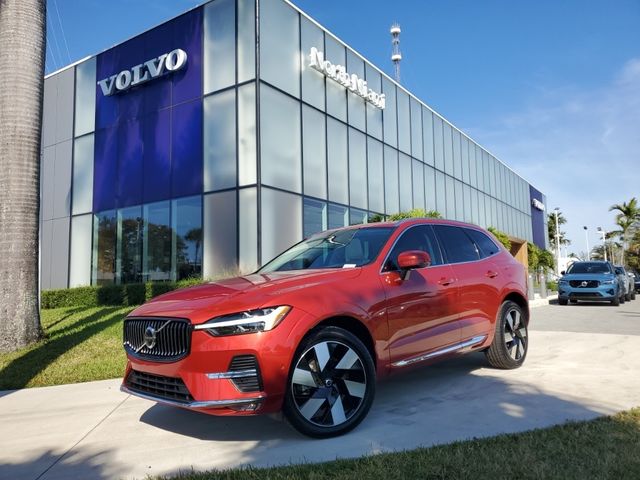 2023 Volvo XC60 Plus Bright Theme