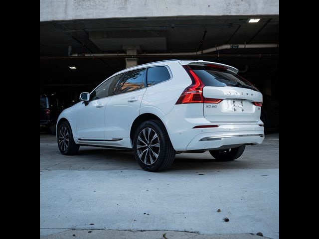 2023 Volvo XC60 Plus Bright Theme