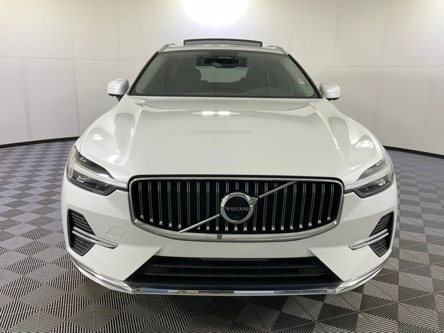 2023 Volvo XC60 Plus Bright Theme