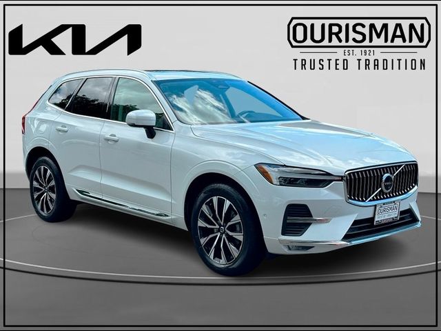2023 Volvo XC60 Plus Bright Theme