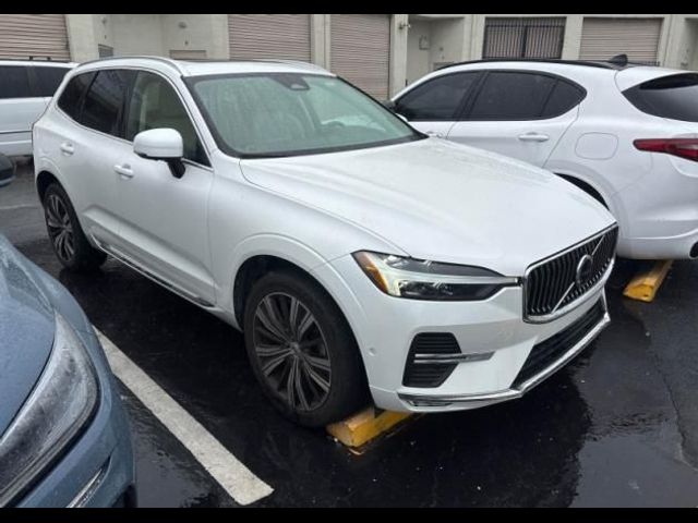 2023 Volvo XC60 Plus Bright Theme