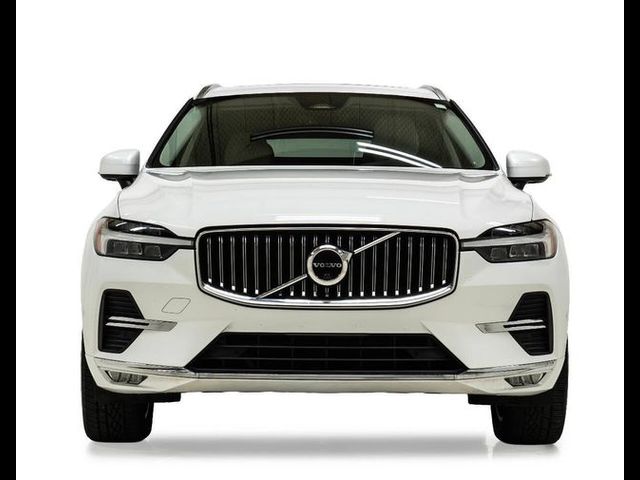 2023 Volvo XC60 Plus Bright Theme