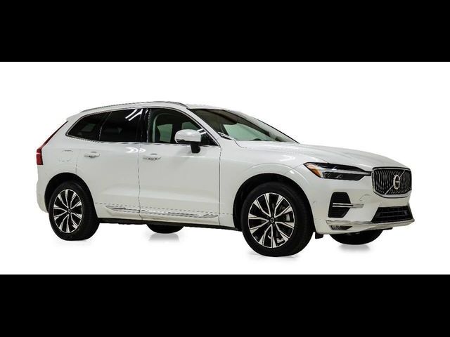 2023 Volvo XC60 Plus Bright Theme