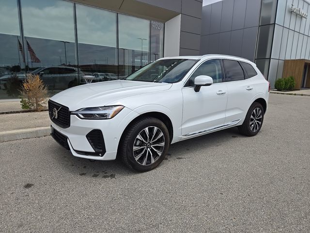 2023 Volvo XC60 Plus Bright Theme