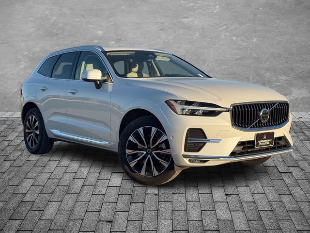 2023 Volvo XC60 Plus Bright Theme