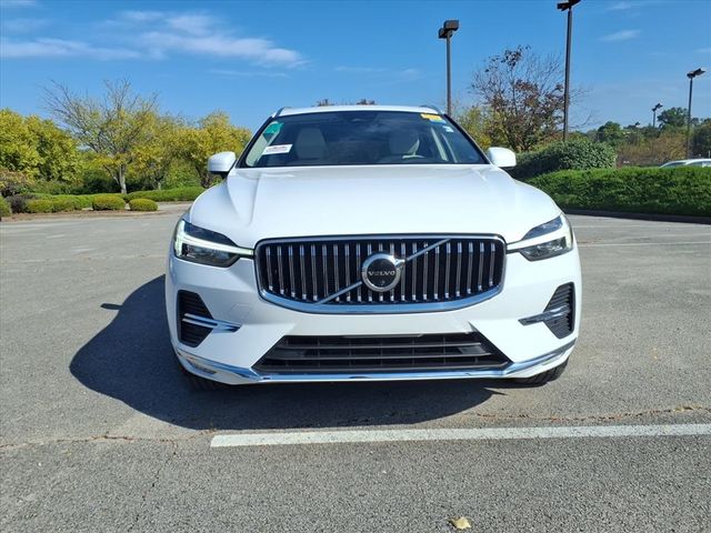 2023 Volvo XC60 Plus Bright Theme