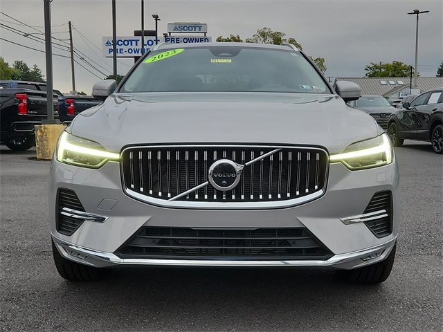 2023 Volvo XC60 Plus Bright Theme