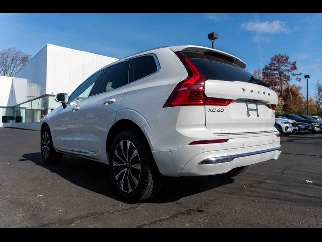 2023 Volvo XC60 Plus Bright Theme