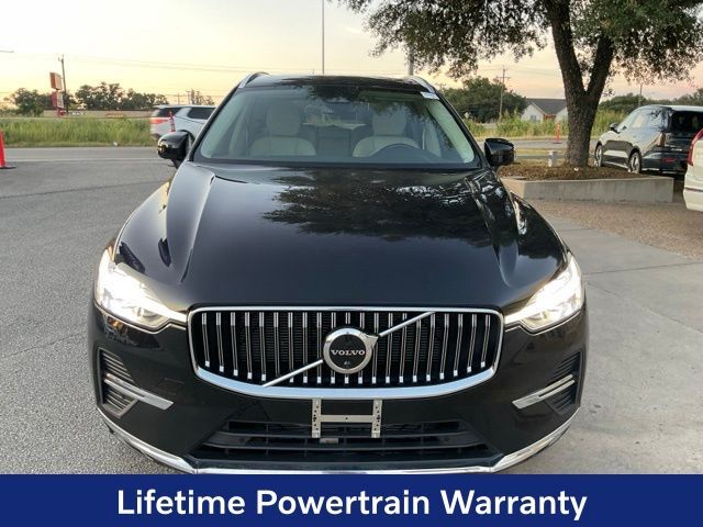 2023 Volvo XC60 Plus Bright Theme