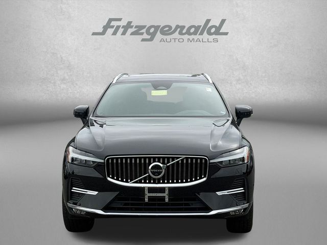 2023 Volvo XC60 Plus Bright Theme