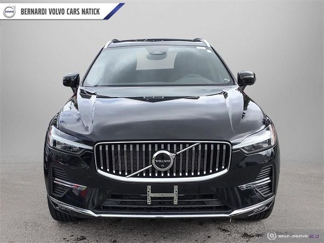 2023 Volvo XC60 Plus Bright Theme