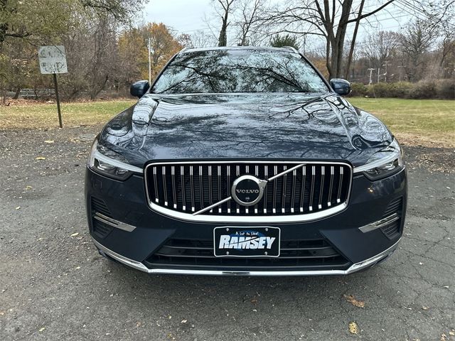 2023 Volvo XC60 Plus Bright Theme