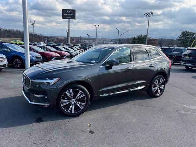 2023 Volvo XC60 Plus Bright Theme