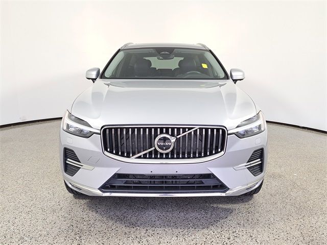 2023 Volvo XC60 Plus Bright Theme