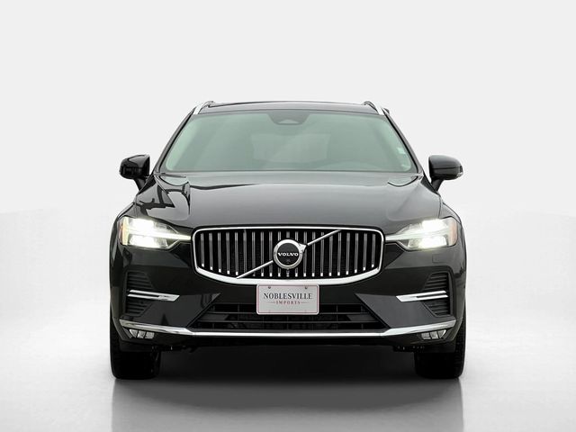 2023 Volvo XC60 Plus Bright Theme
