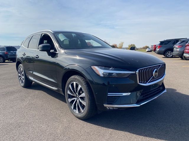 2023 Volvo XC60 Plus Bright Theme