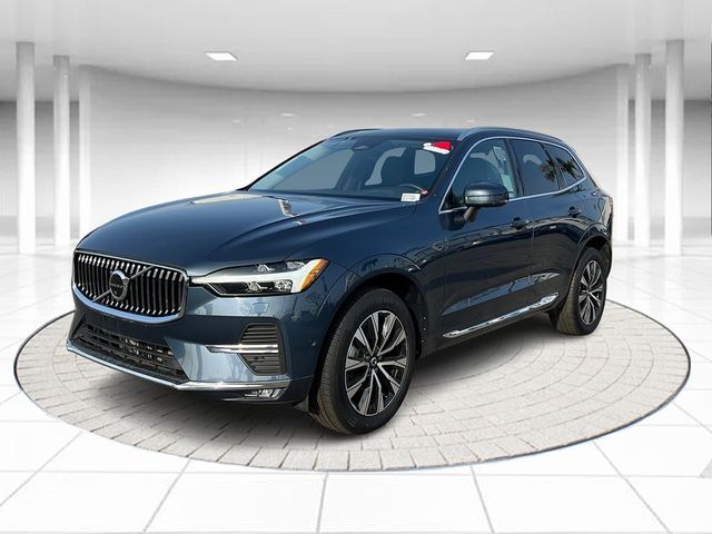 2023 Volvo XC60 Plus Bright Theme