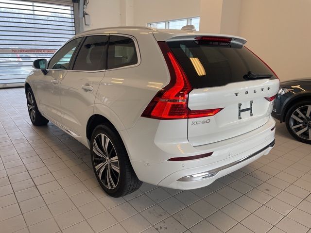 2023 Volvo XC60 Plus Bright Theme