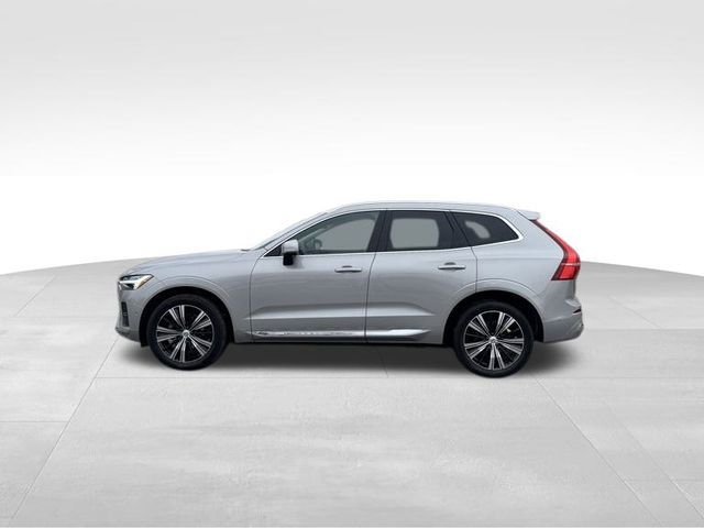 2023 Volvo XC60 Plus Bright Theme