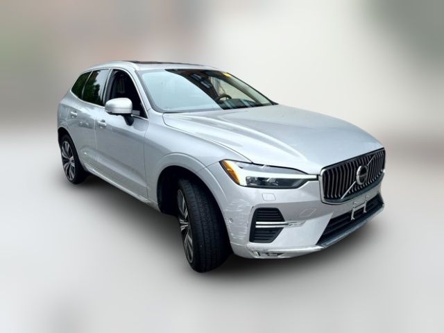 2023 Volvo XC60 Plus Bright Theme