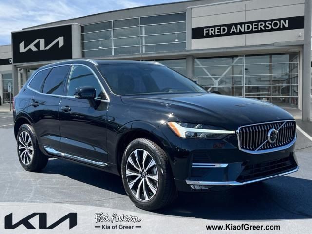 2023 Volvo XC60 Plus Bright Theme
