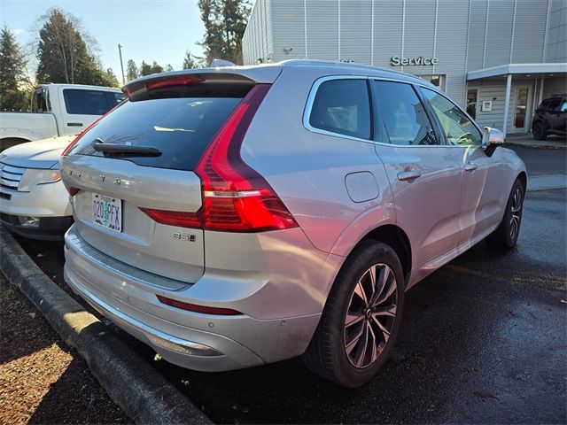 2023 Volvo XC60 Plus Bright Theme