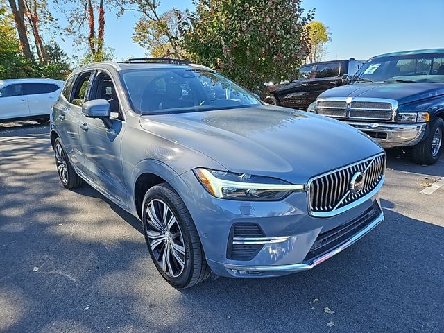 2023 Volvo XC60 Plus Bright Theme