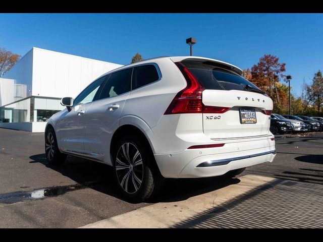 2023 Volvo XC60 Plus Bright Theme