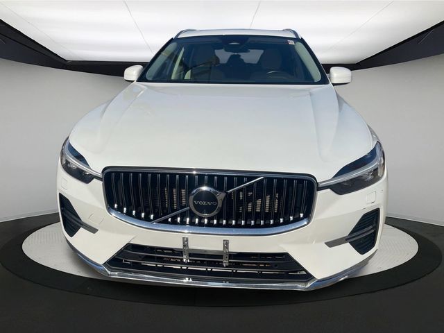 2023 Volvo XC60 Plus Bright Theme