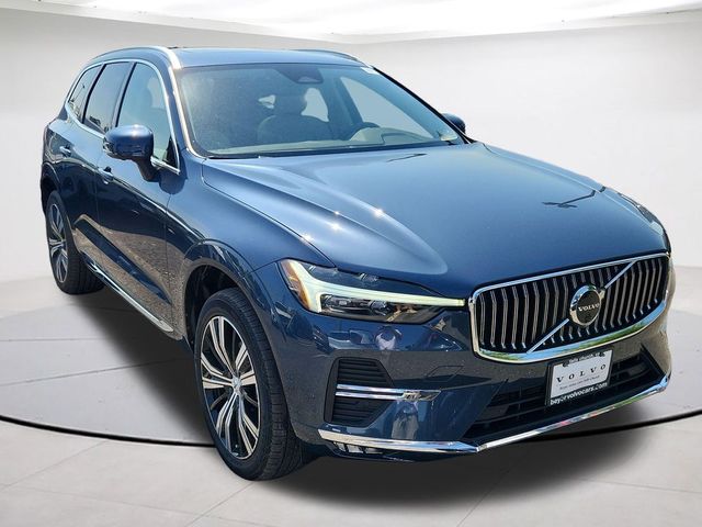 2023 Volvo XC60 Plus Bright Theme