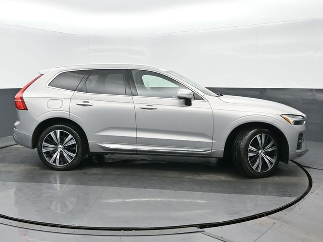 2023 Volvo XC60 Plus Bright Theme