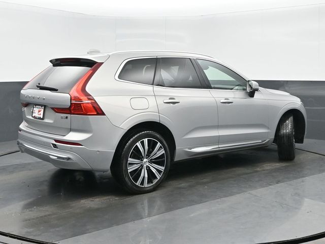 2023 Volvo XC60 Plus Bright Theme