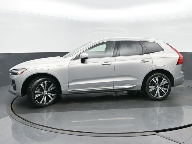 2023 Volvo XC60 Plus Bright Theme