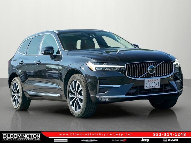 2023 Volvo XC60 Plus Bright Theme