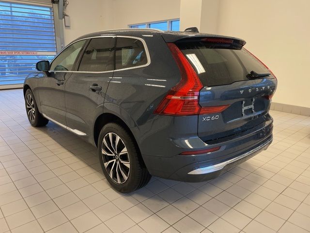 2023 Volvo XC60 Plus Bright Theme