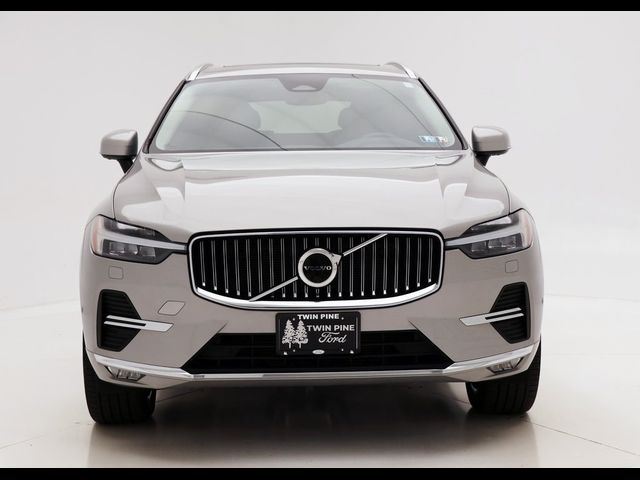 2023 Volvo XC60 Plus Bright Theme