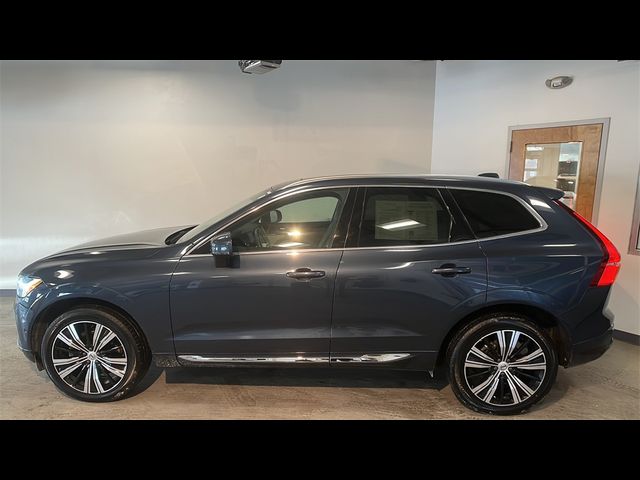 2023 Volvo XC60 Plus Bright Theme