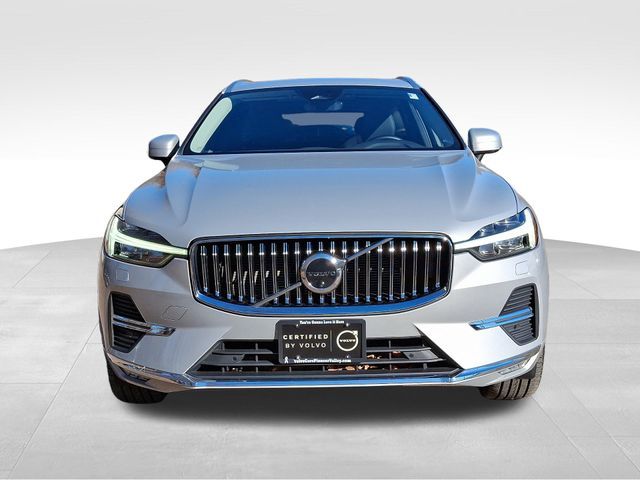 2023 Volvo XC60 Plus Bright Theme