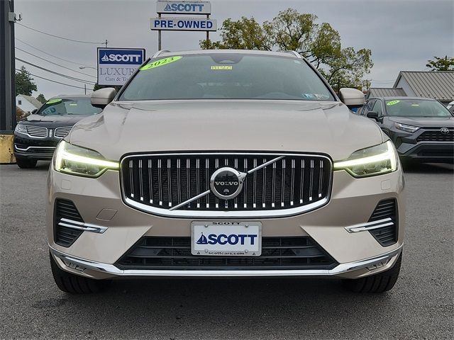 2023 Volvo XC60 Plus Bright Theme