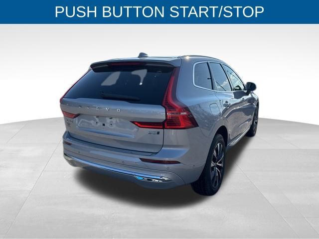 2023 Volvo XC60 Plus Bright Theme