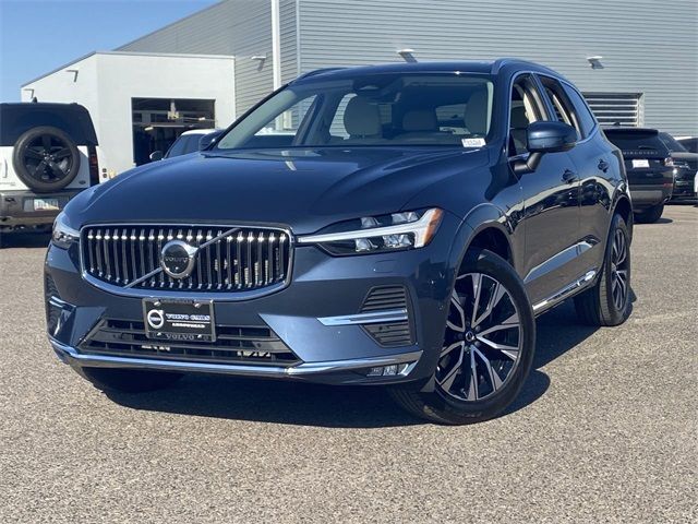 2023 Volvo XC60 Plus Bright Theme