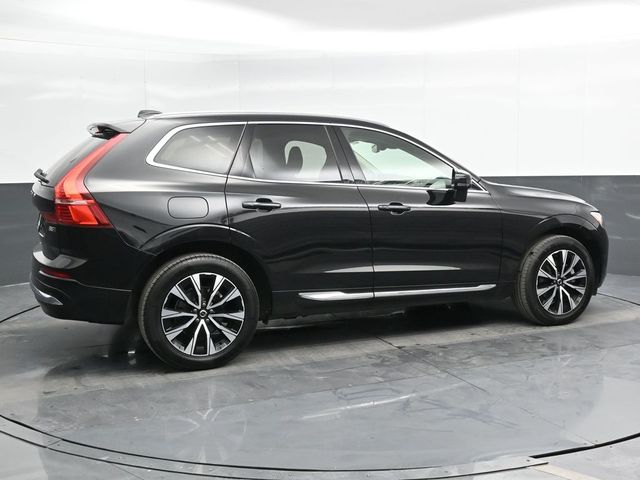 2023 Volvo XC60 Plus Bright Theme